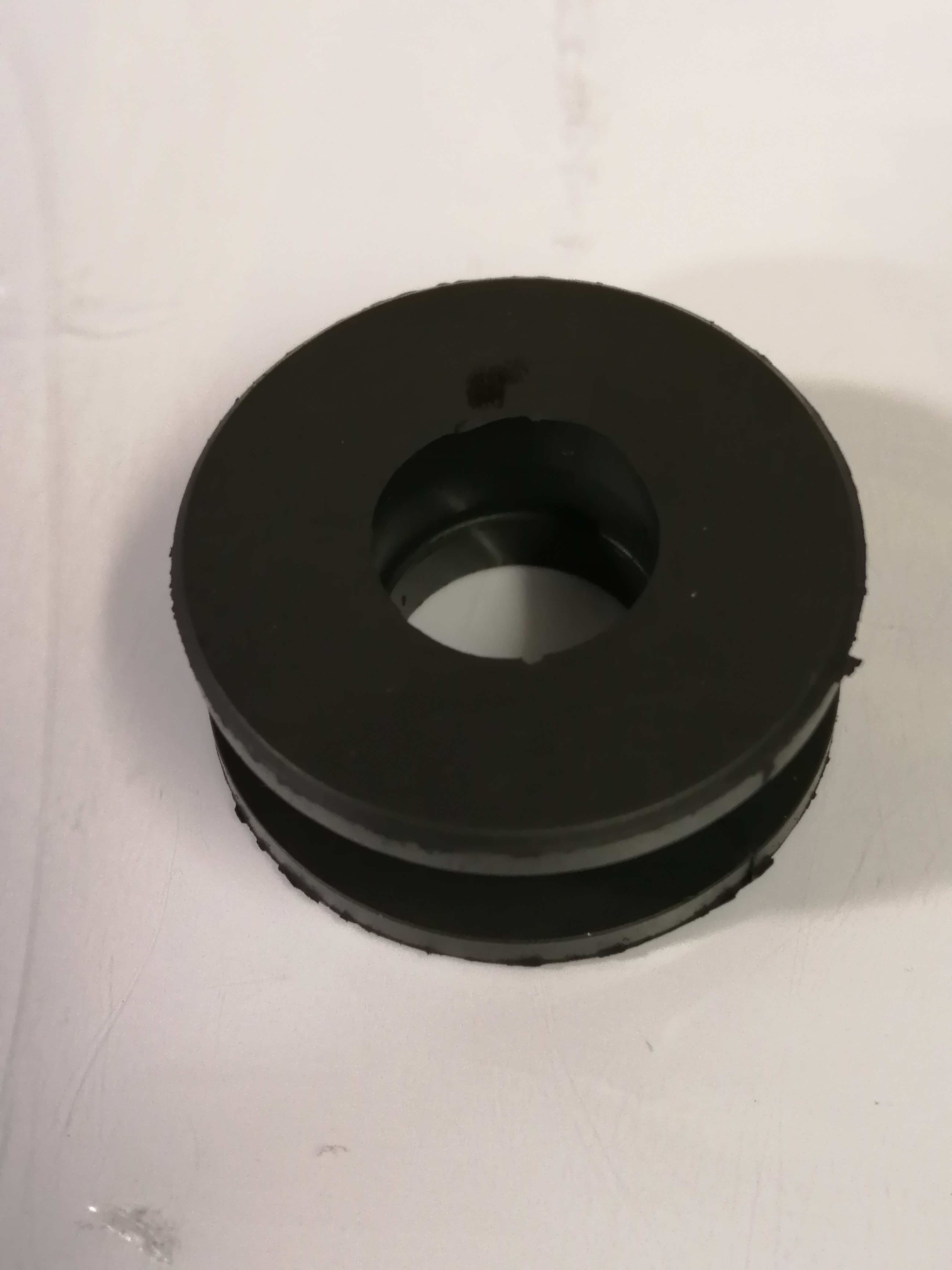 101207 - 77205068000 Silencer Mount Rubber 2000 - 2008